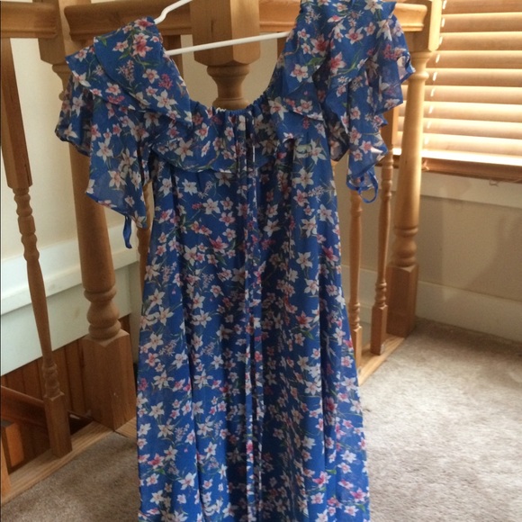 Dress - Picture 3 of 3